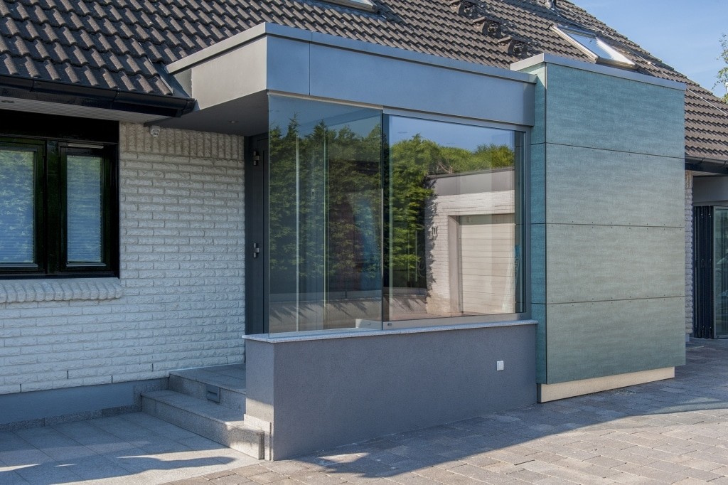 Eingangsverbau Windschutz Glas Fassadenplatte (1)